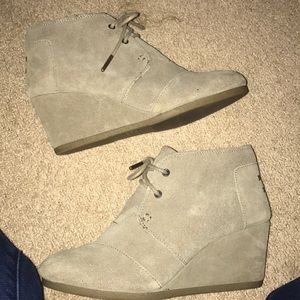 Nude Toms wedges